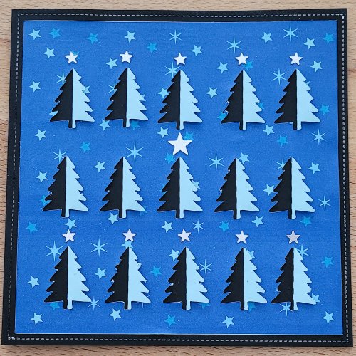 Tannenbäume blau